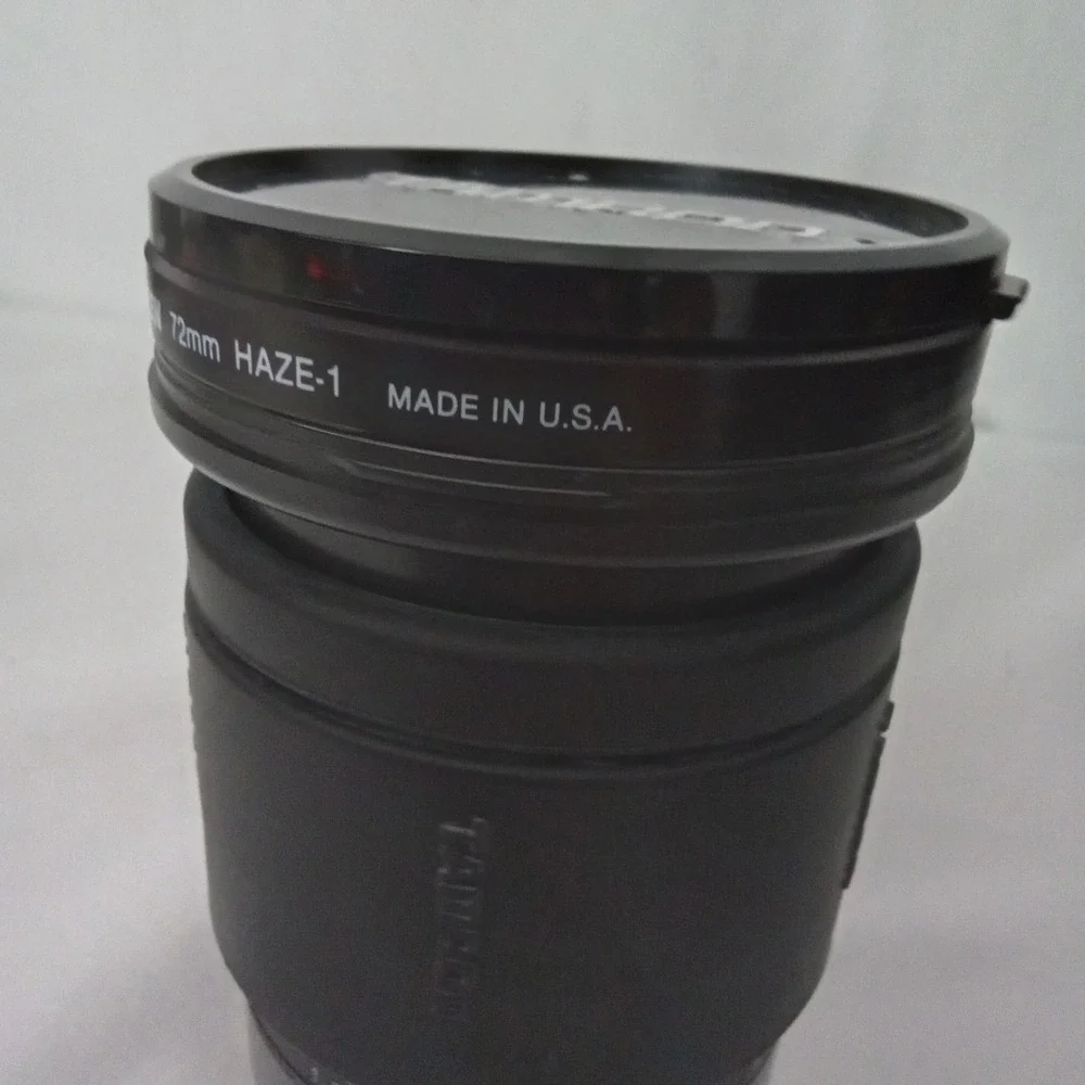 Tamron AF Aspherical 28-200mm f3.8-5.6 Lens for Canon EF with Tiffen 72mm Filter